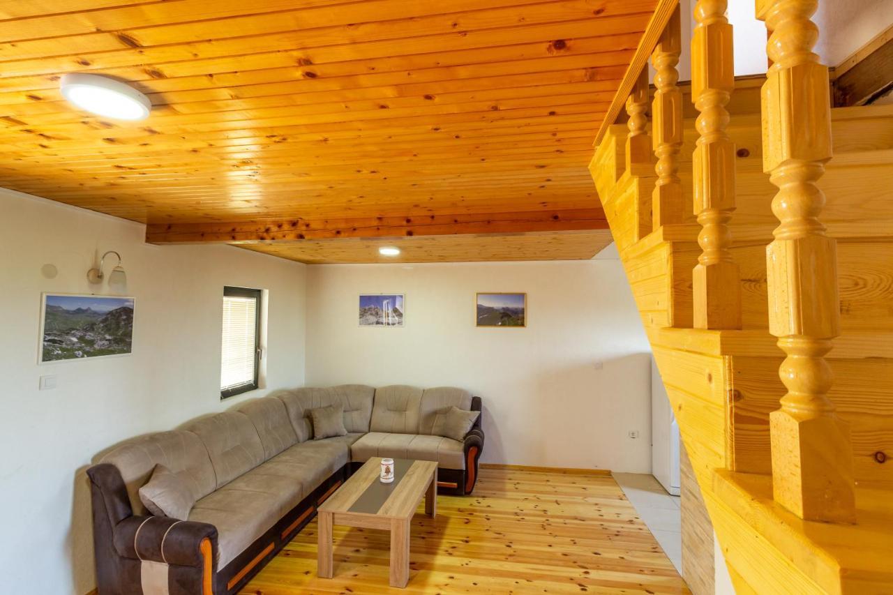 זבליאק Guesthouse Wolf מראה חיצוני תמונה