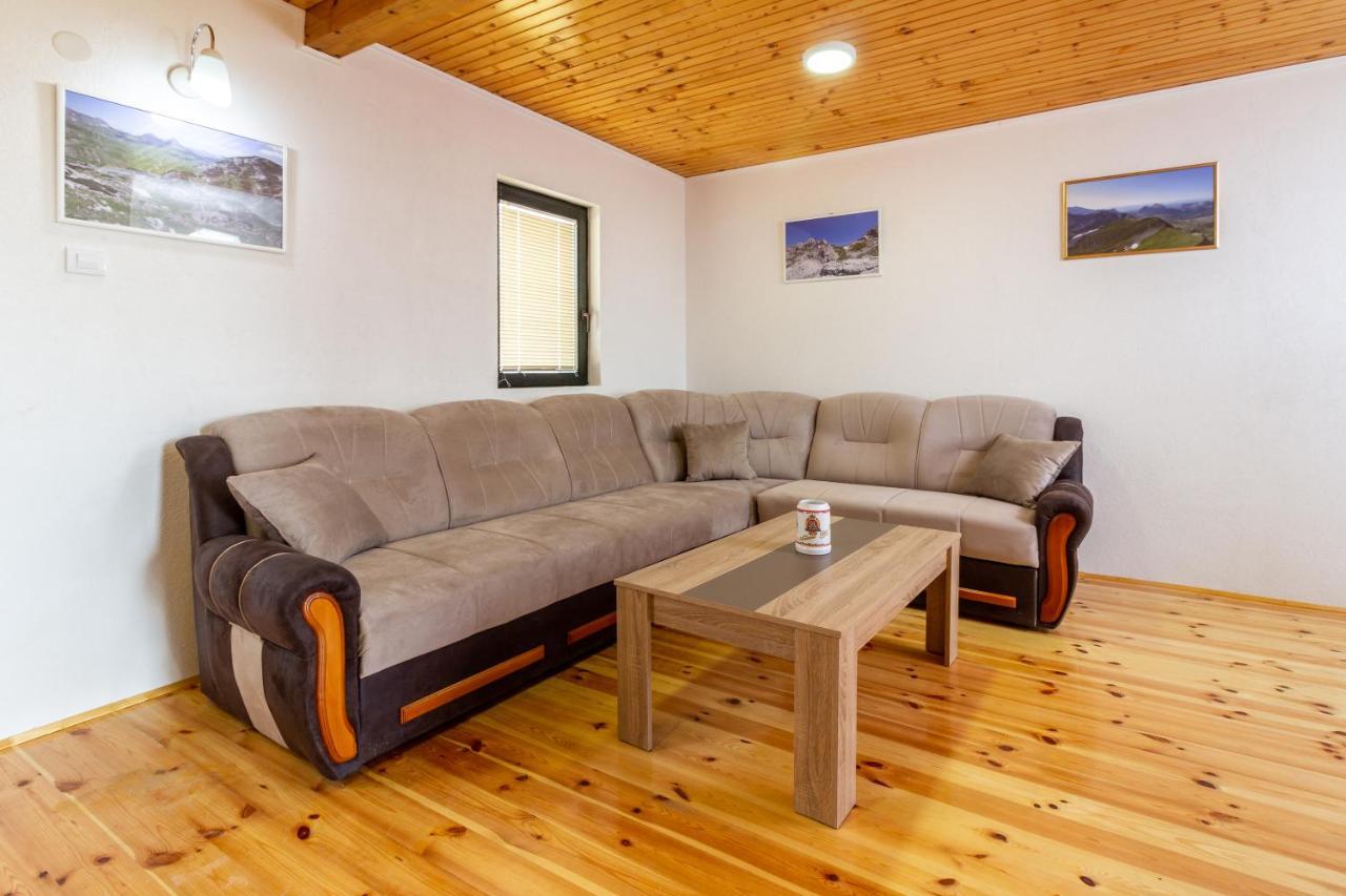 זבליאק Guesthouse Wolf מראה חיצוני תמונה