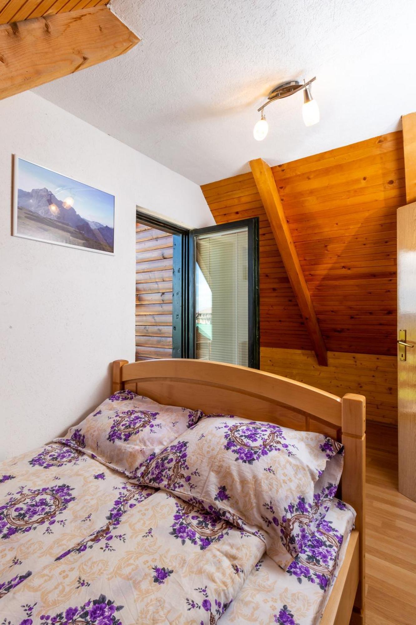 זבליאק Guesthouse Wolf מראה חיצוני תמונה